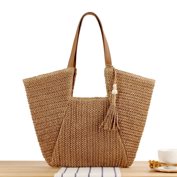 Handbag Made of Handwoven Raffia with Elegant Leather Accents Bowlift
