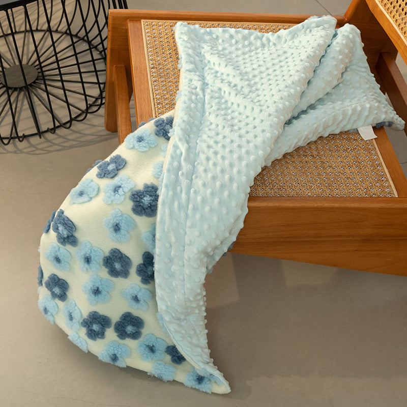 Ladies soft and cuddly microfiber blanket with floral pattern Bowlift