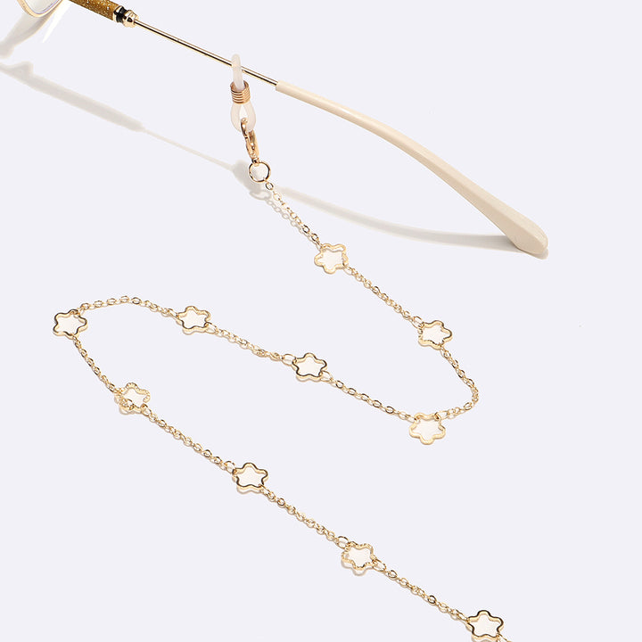 Star-Shaped Eyewear Chain Bowlift