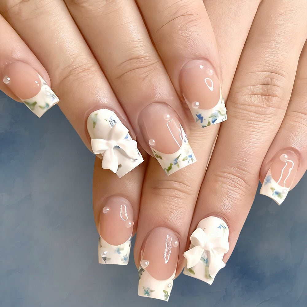 Decorative Press-On Nail Art Bowlift