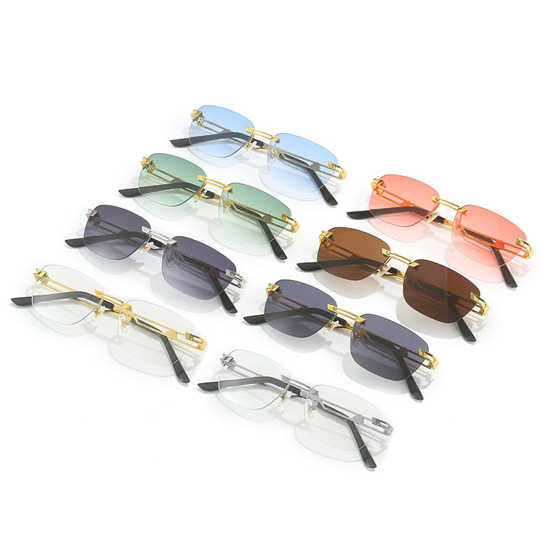 Women Designer Sunglasses with Elegant Metal Frame Bowlift