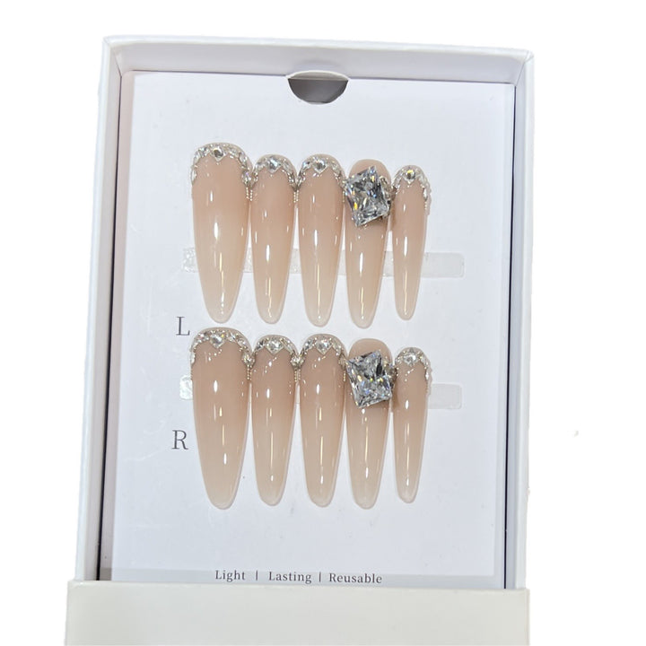 Rhinestone-Embellished Stiletto Press-On Nails Bowlift