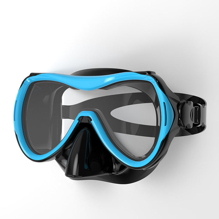 Diving mask with soft silicone edge and wide field of vision Bowlift