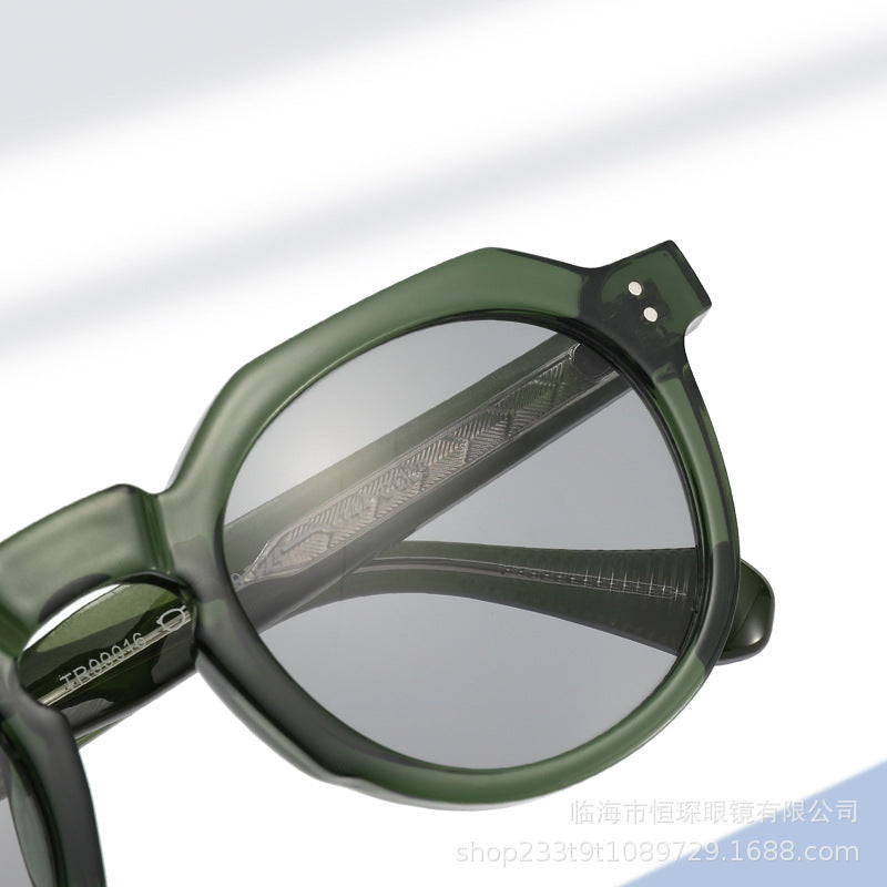 Ladies stylish sunglasses with unique octagonal frame Bowlift