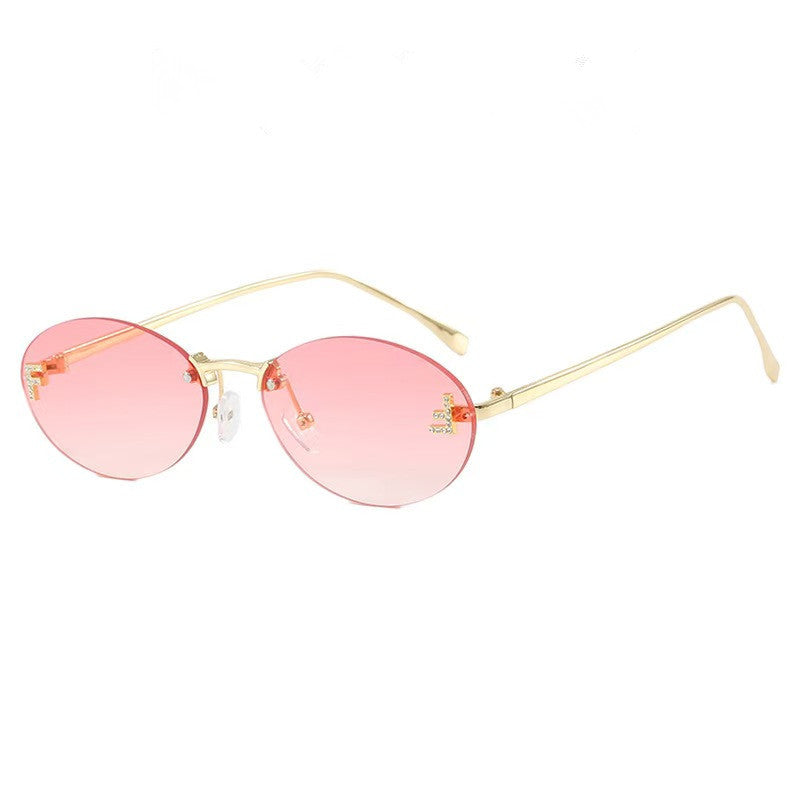 Sleek Metal Oval Sunglasses Bowlift
