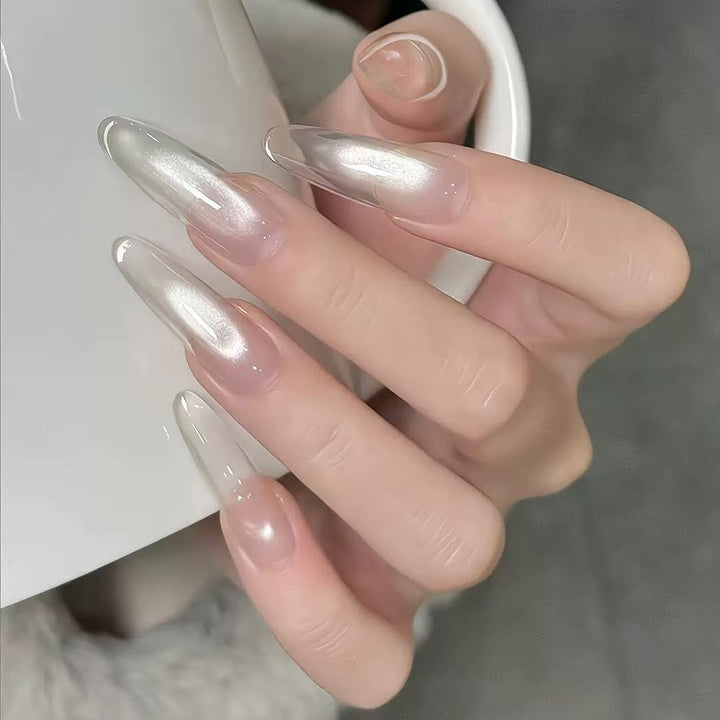 Artificial nail tips with elegant ombre effect Bowlift