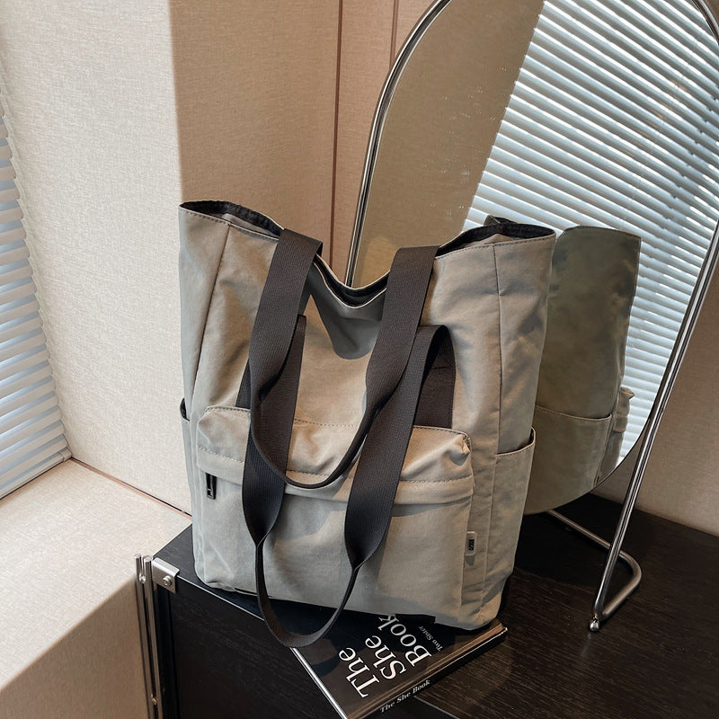 Practical Tote Bag With Multiple External Pockets Bowlift