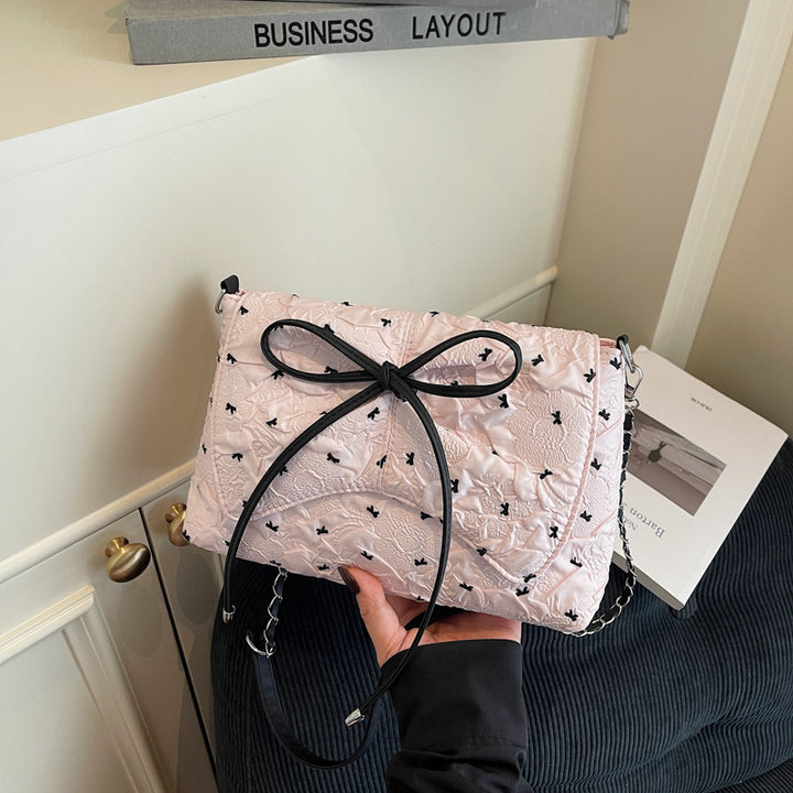 Fashionable Quilted Handbag Bowlift