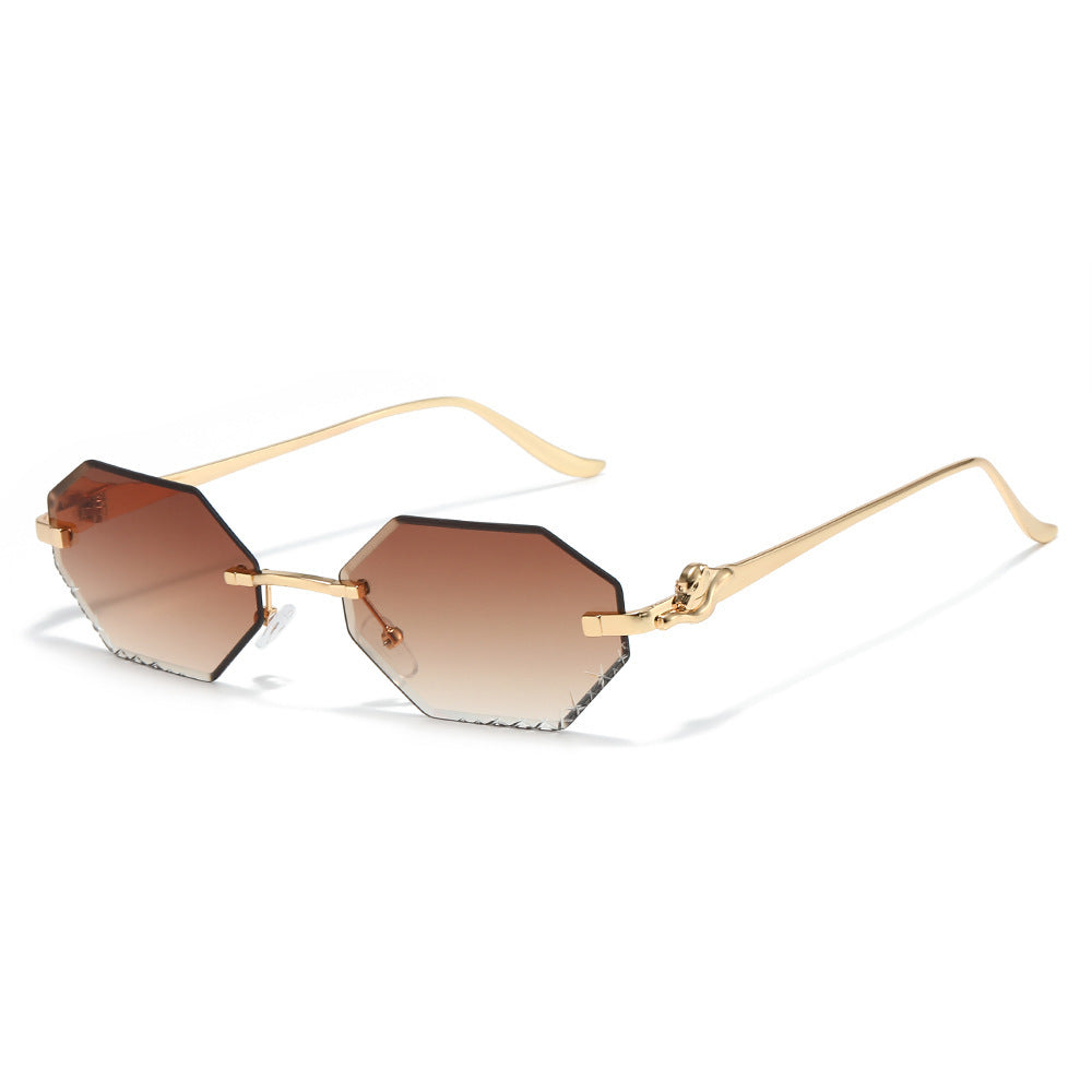 Fashion-Forward Angular Sunglasses Bowlift