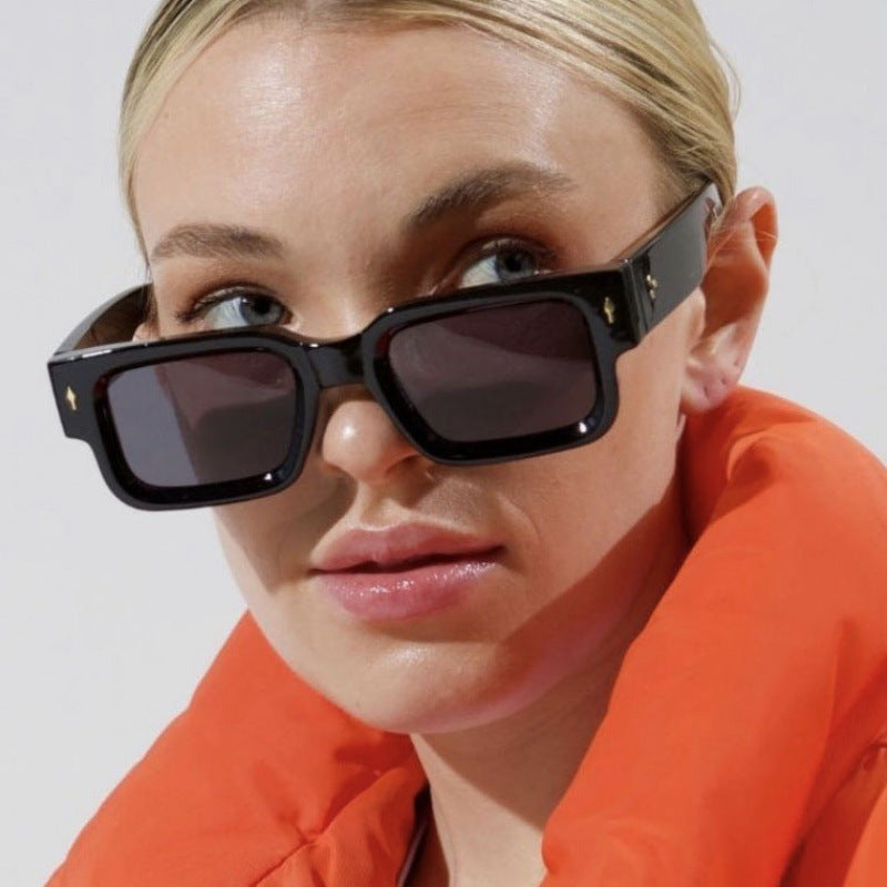 Women's fashionable square sunglasses in striking tortoiseshell design Bowlift