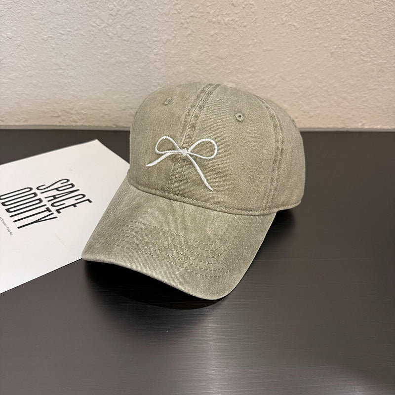Vintage Bow-Embroidered Baseball Cap