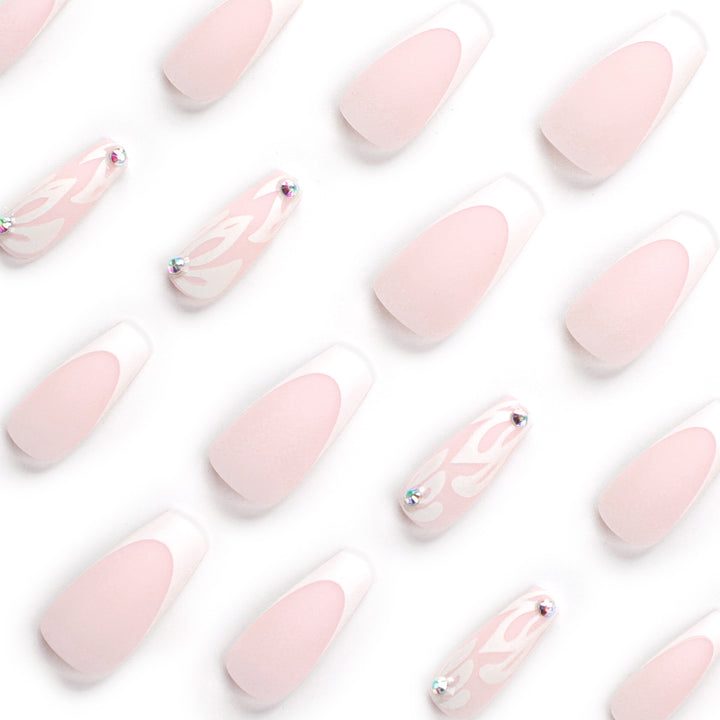 Artfully designed acrylic nails with elegant gradient Bowlift