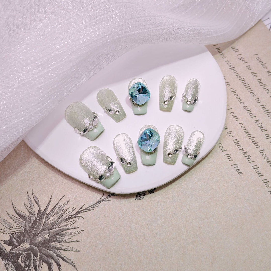 Elegant French Tip Press-On Nails Bowlift