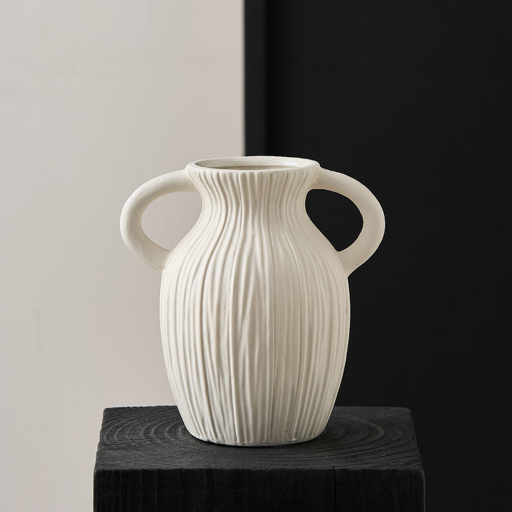 Decorative ceramic vase with artistic ribbed pattern Bowlift