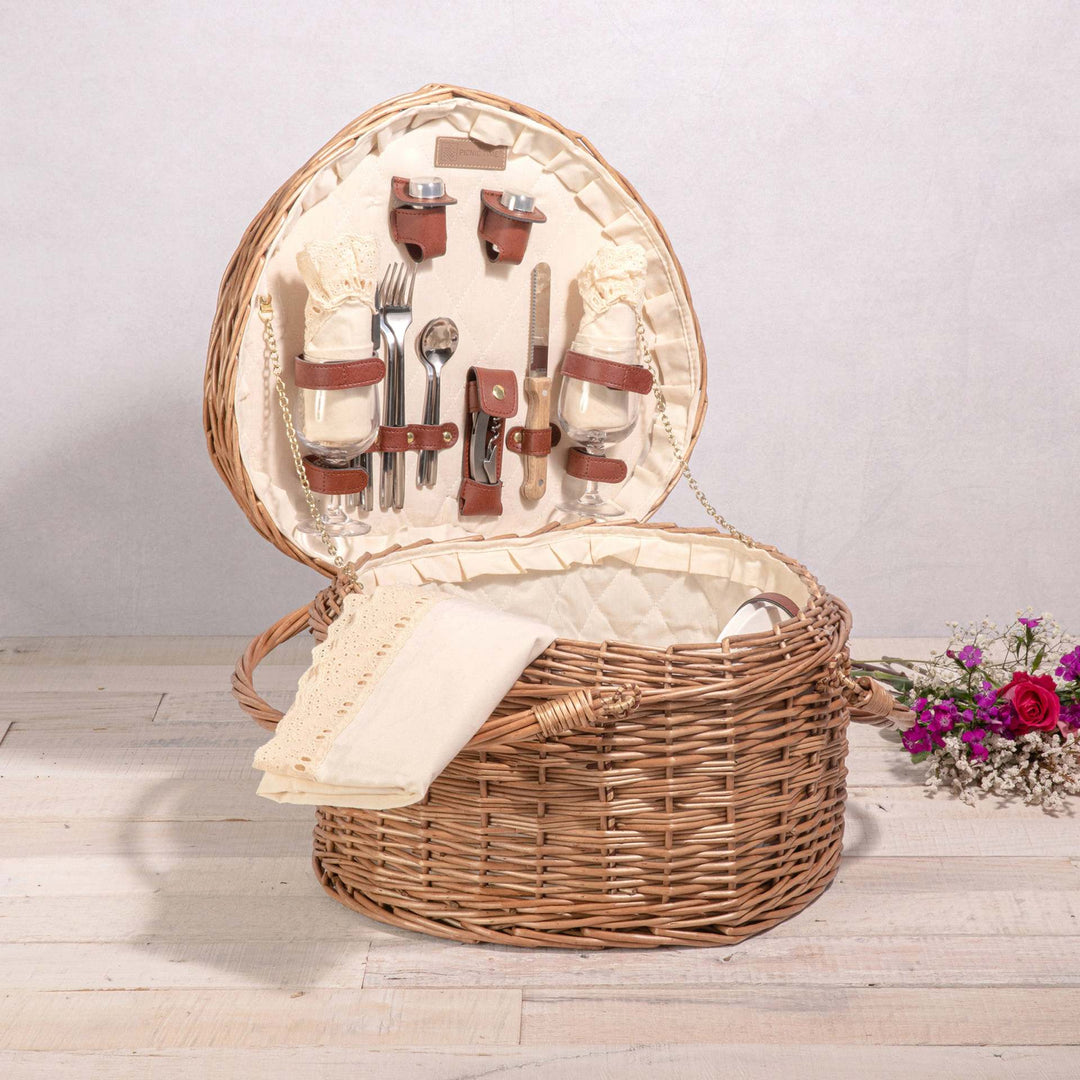Ladies picnic basket with integrated dish set and elegant inner lining Bowlift