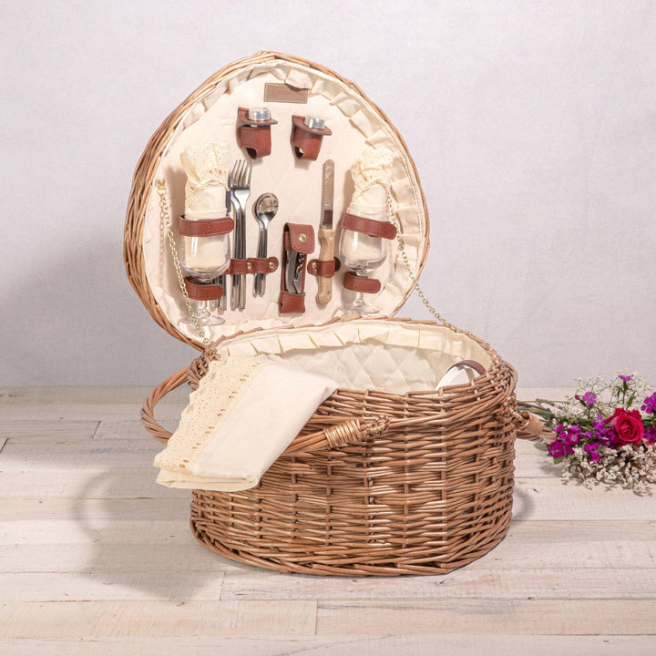 Ladies picnic basket with integrated dish set and elegant inner lining Bowlift