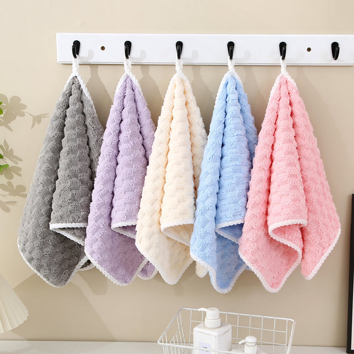 Cozy Living Blanket Made of Soft Microfiber Bowlift