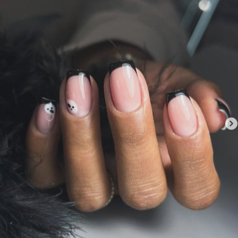 Artistic Ghost-Themed Press-On Nail Set Bowlift