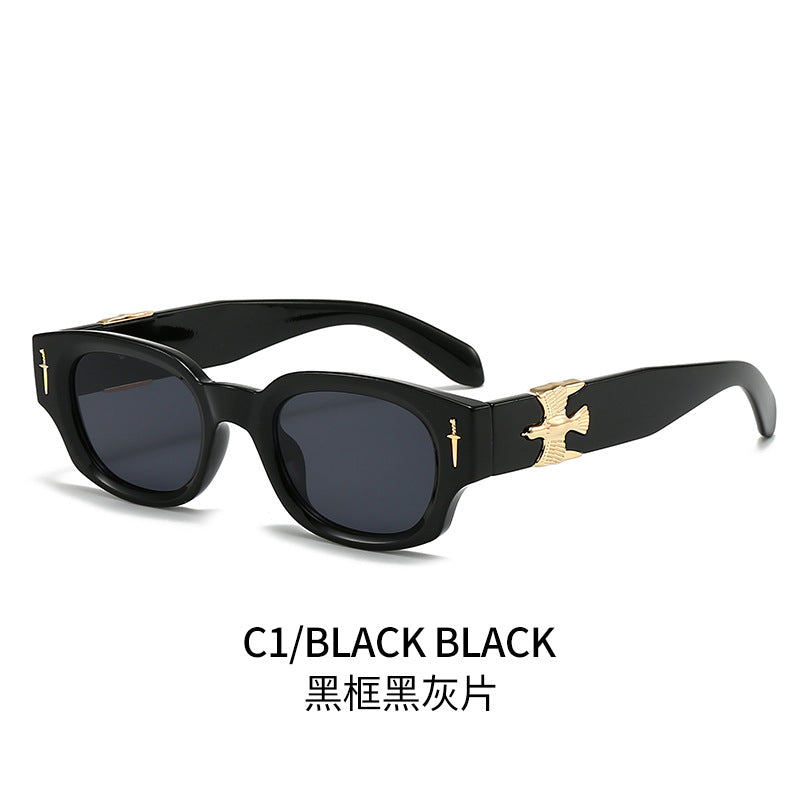 Women's fashionable sunglasses in exclusive tortoiseshell design with elegant metallic accents Bowlift