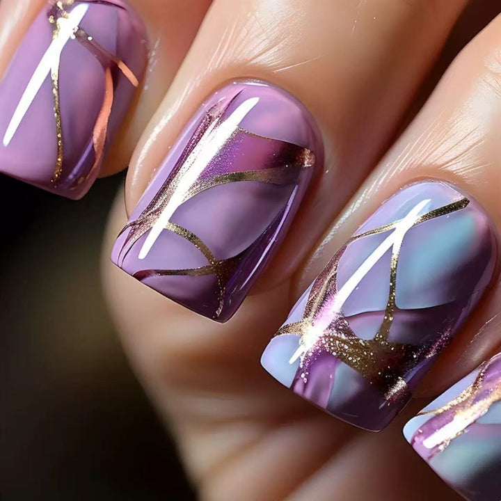 Artful Design Nails Bowlift