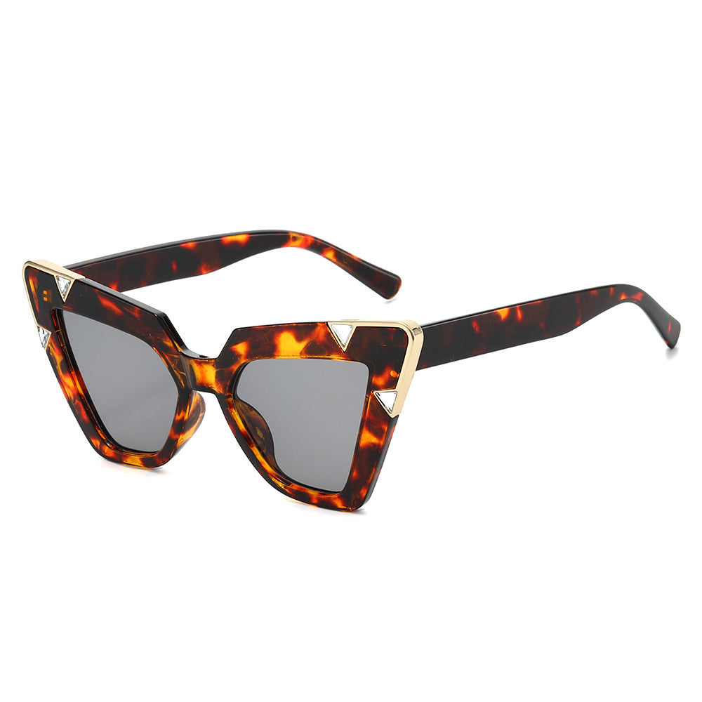 Statement Cat-Eye Sunglasses with Decorative Accents Bowlift