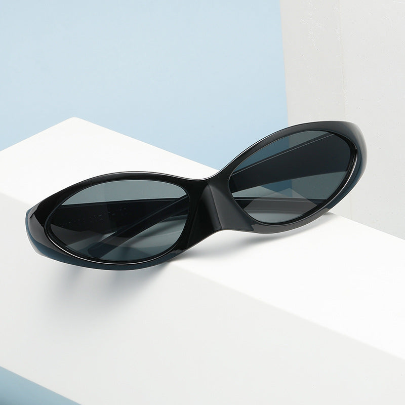 Women's Sporty Sunglasses with Aerodynamic Design Bowlift