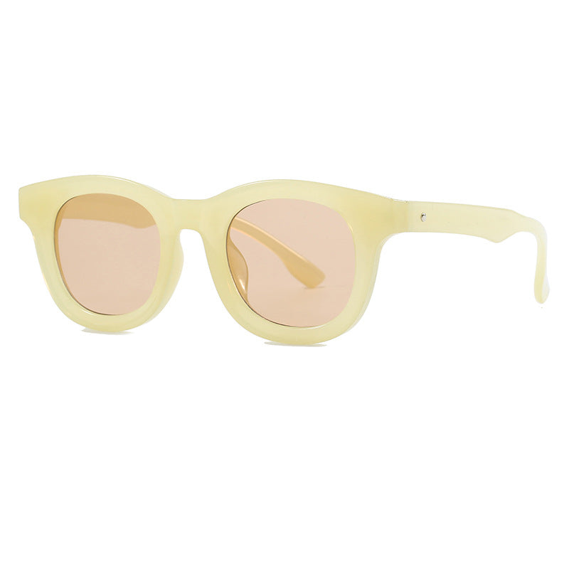 Women's sunglasses in modern, square design Bowlift