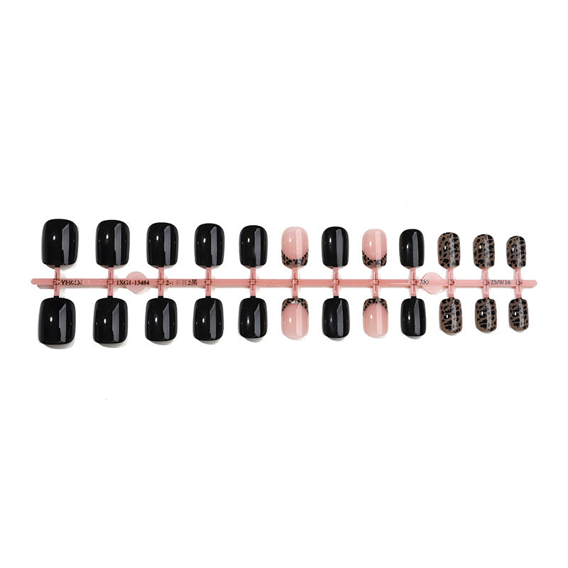 Stylish Press-On Nail Art Set Bowlift