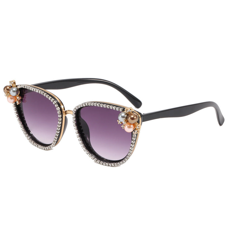 Ladies glamorous sunglasses with pearl and crystal decoration Bowlift