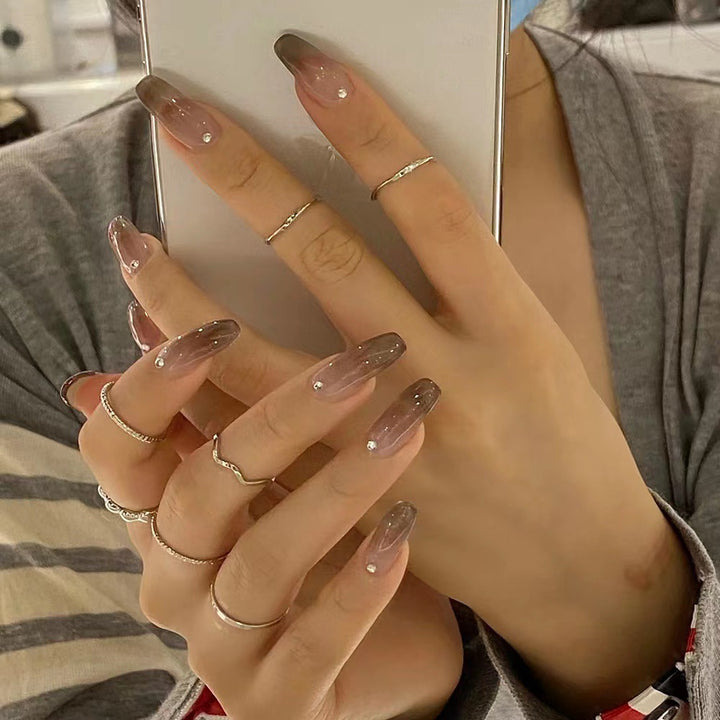 Trendy Stiletto Nails Bowlift