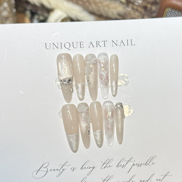 Artistic Long Press-On Nail Set with Elegant Floral Design Bowlift