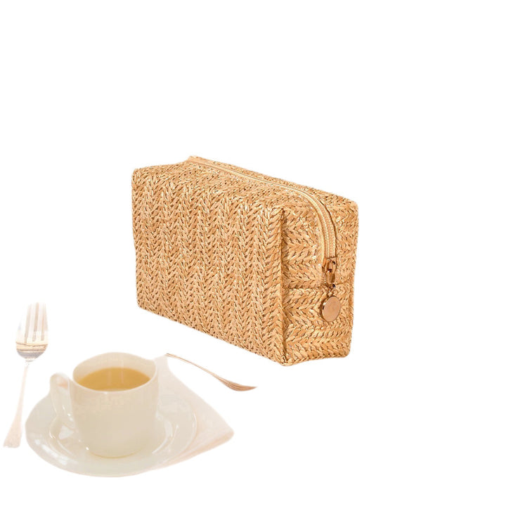 Cosmetic bag made of natural rafia material with elegant design Bowlift