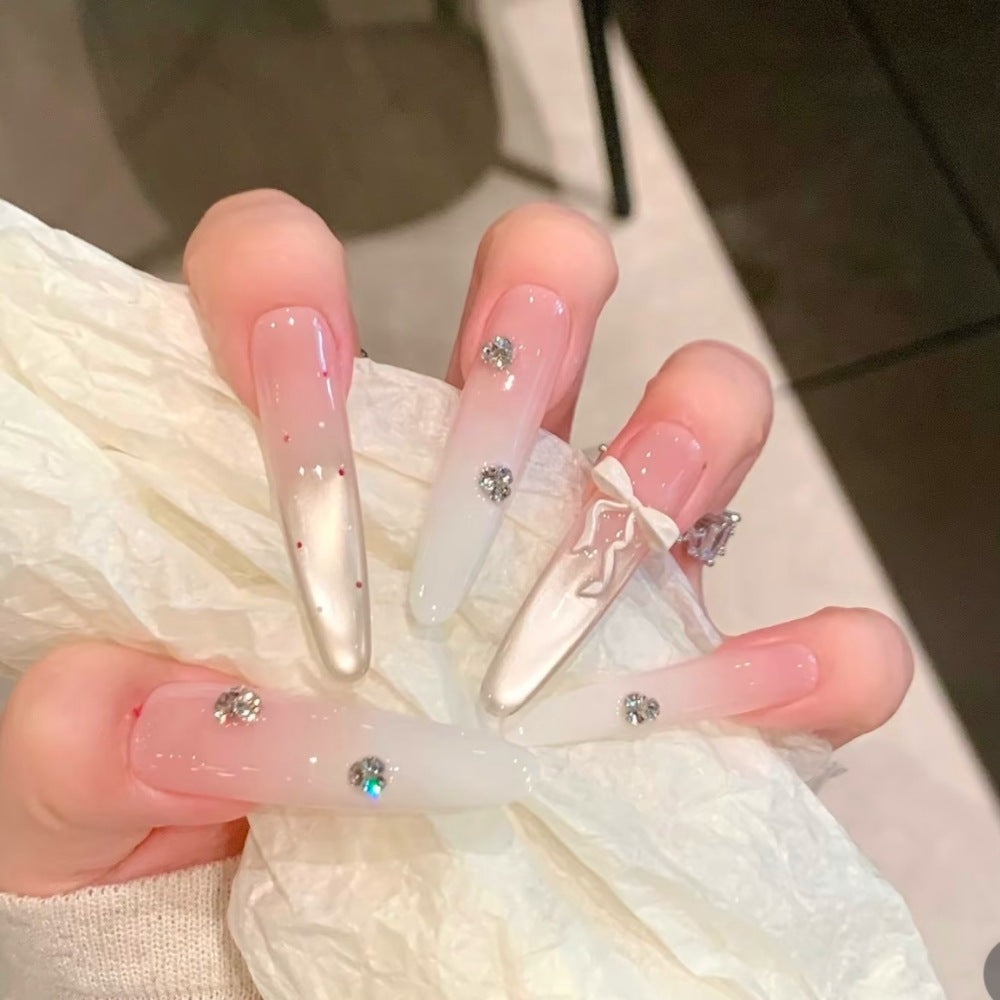 Decorative Press-On Nail Design Bowlift