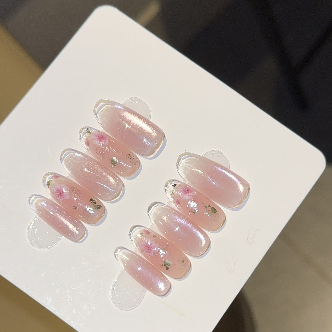 Artificial nails with glamorous glitter and flower design Bowlift