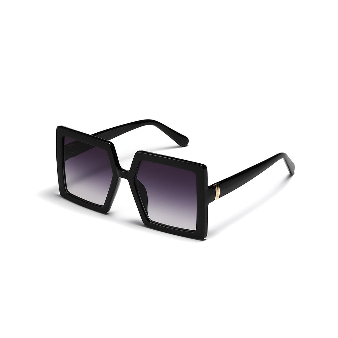 Ladies geometric sunglasses with modern, wide frame Bowlift