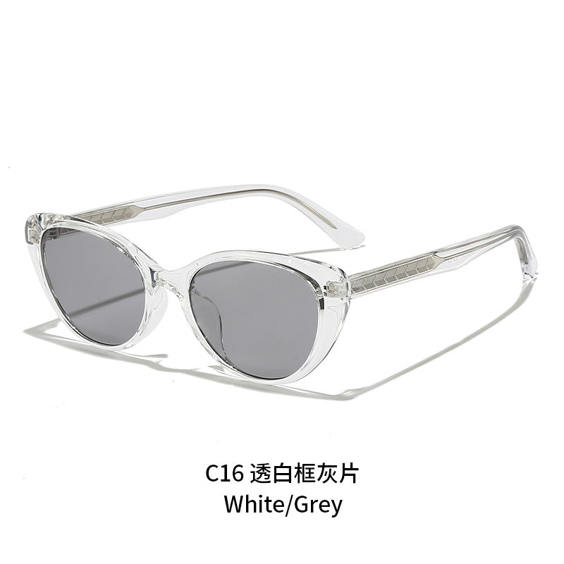Women's Cat-Eye Sunglasses with Transparent Frame and UV Protection Bowlift