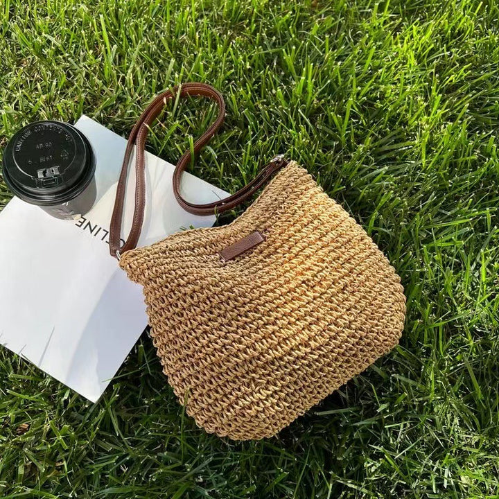 Hand-knotted shoulder bag with leather accents Bowlift