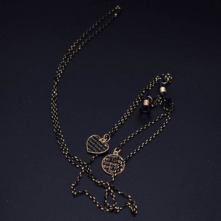 Elegant Heart Pendant Eyewear Chain Bowlift