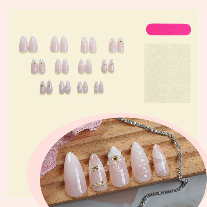 Decorative Nail Art Press-On Set with Floral and Gold Accents Bowlift