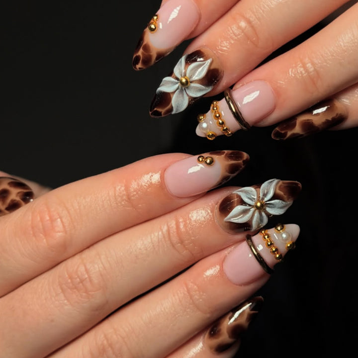 3D Floral Design Stiletto Nail Art Extensions Bowlift