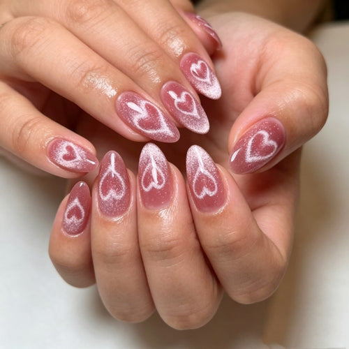 Artificial nails in romantic heart design Bowlift