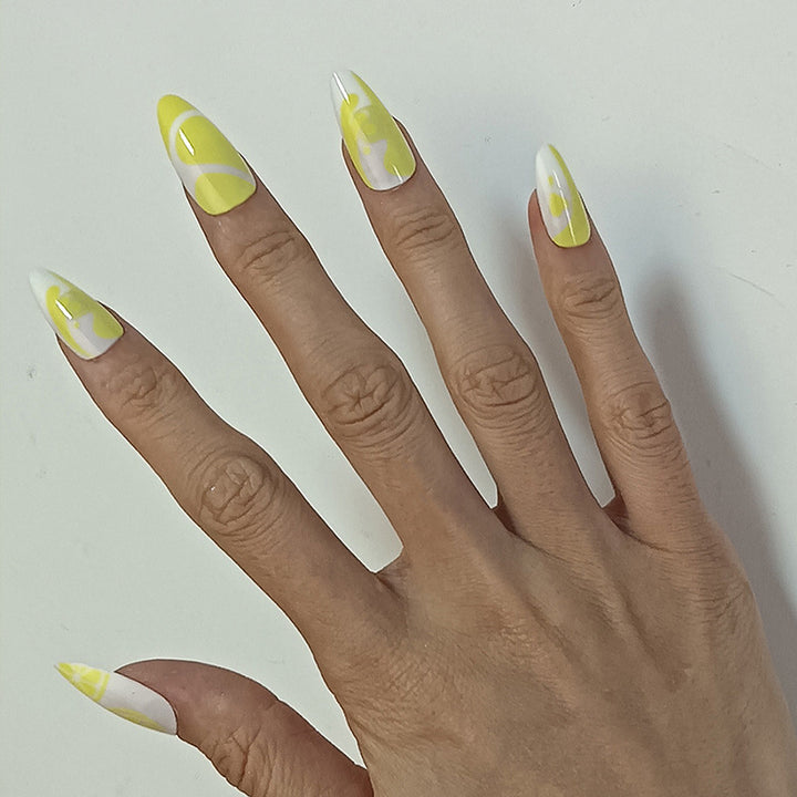 Artificial nails with fruity lime motif Bowlift