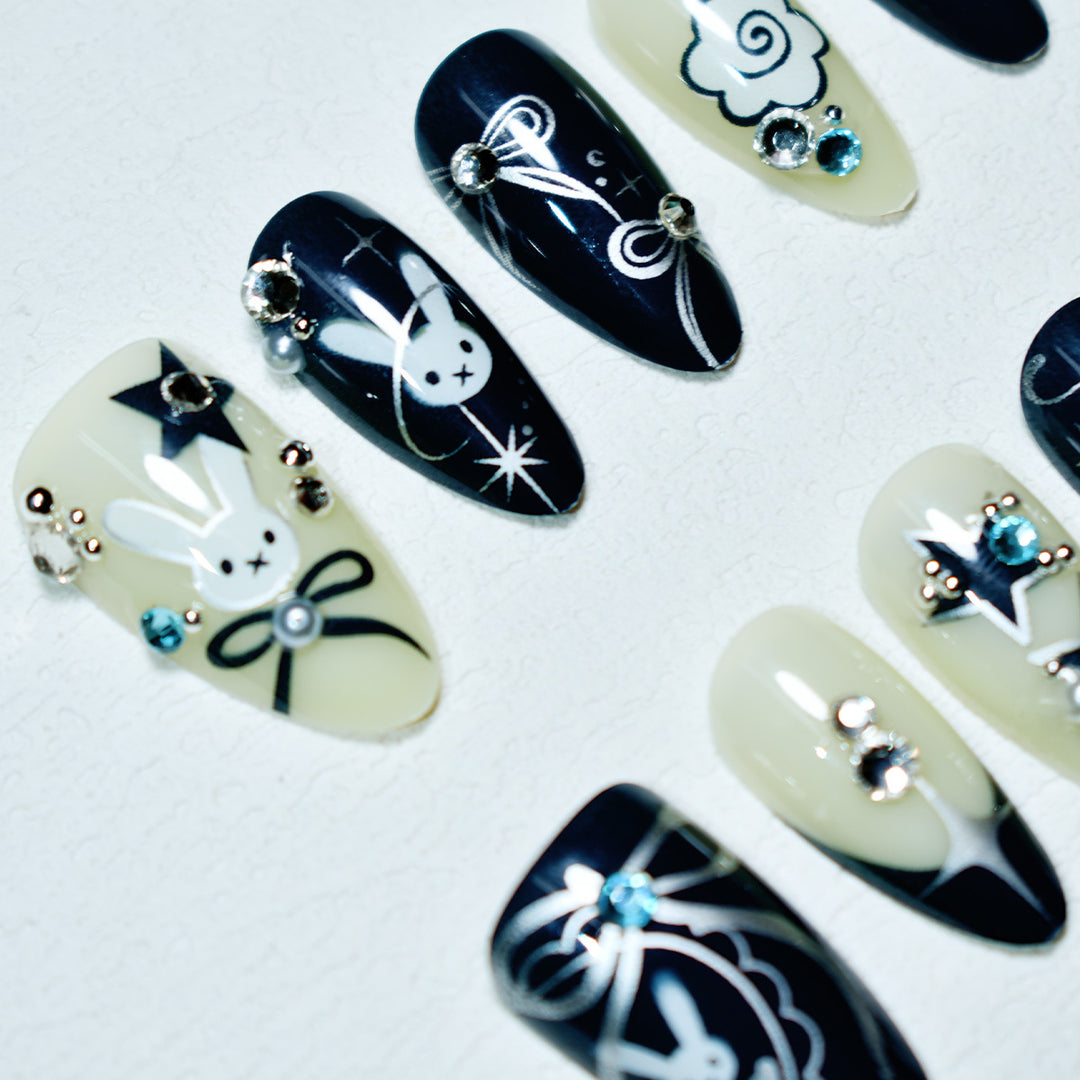 Artistic Themed Press-On Nails Bowlift