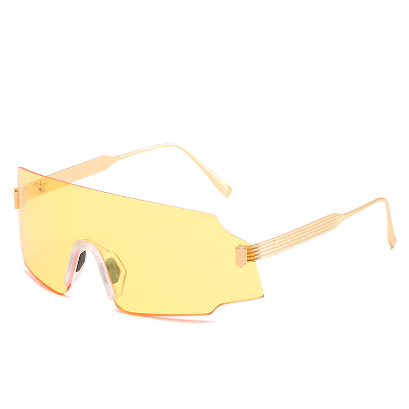 Women's sporty safety sunglasses with modern, transparent design Bowlift