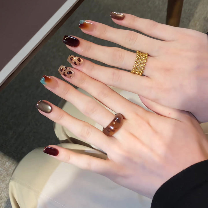 Artistic Press-On Nail Design Bowlift