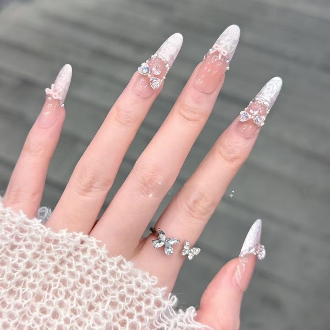 Luxury Decorative Press-On Nail Extensions Bowlift