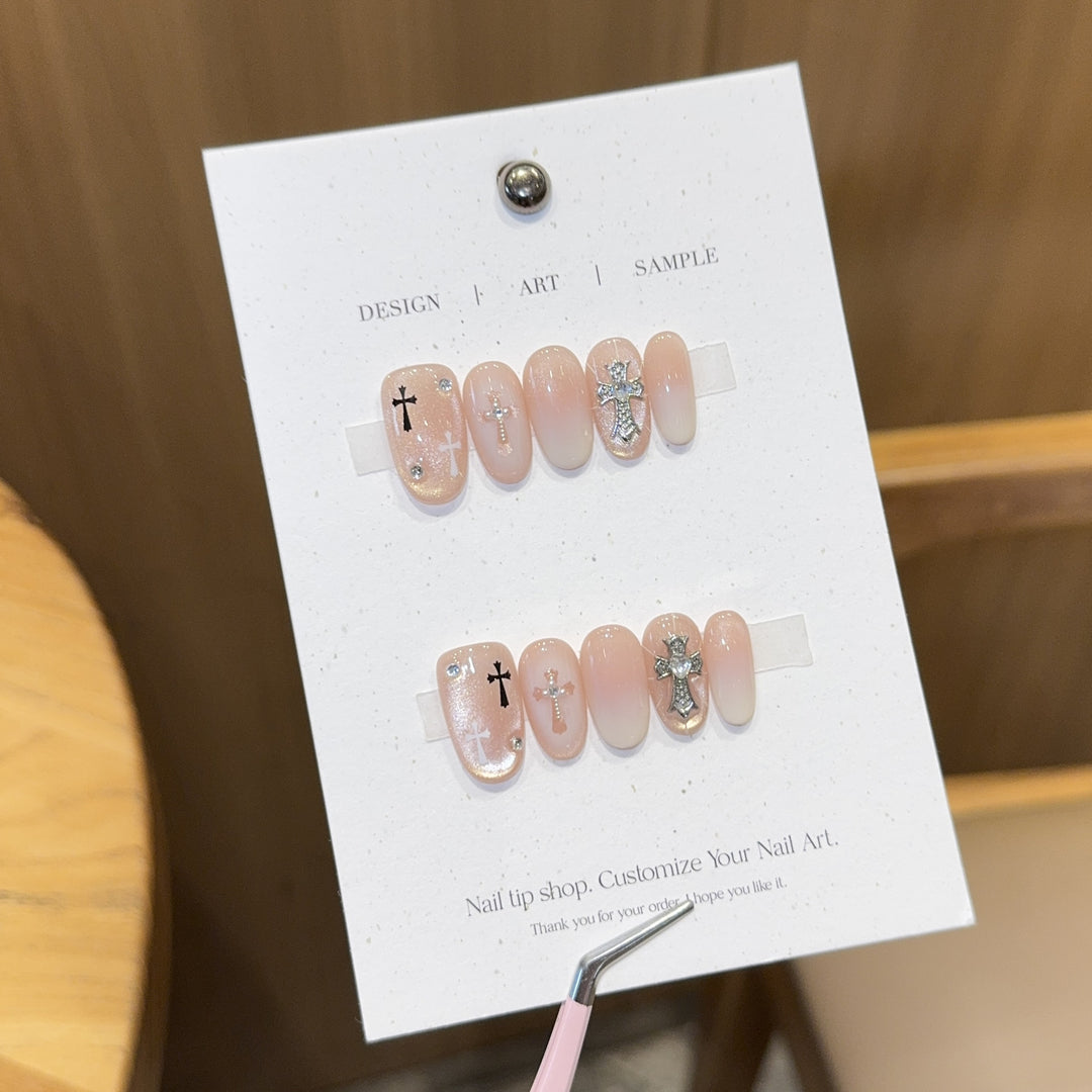 Artificial nail tips with cross design Bowlift