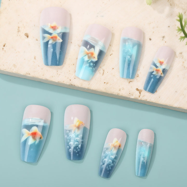 Creative artificial nails with underwater motif Bowlift