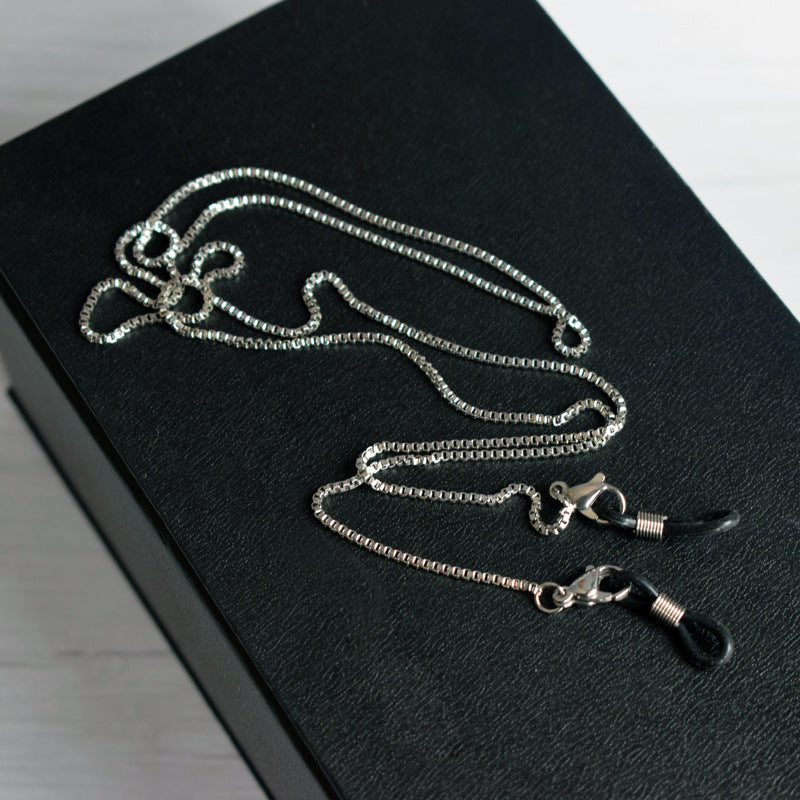 Premium Metal Eyewear Chain Bowlift