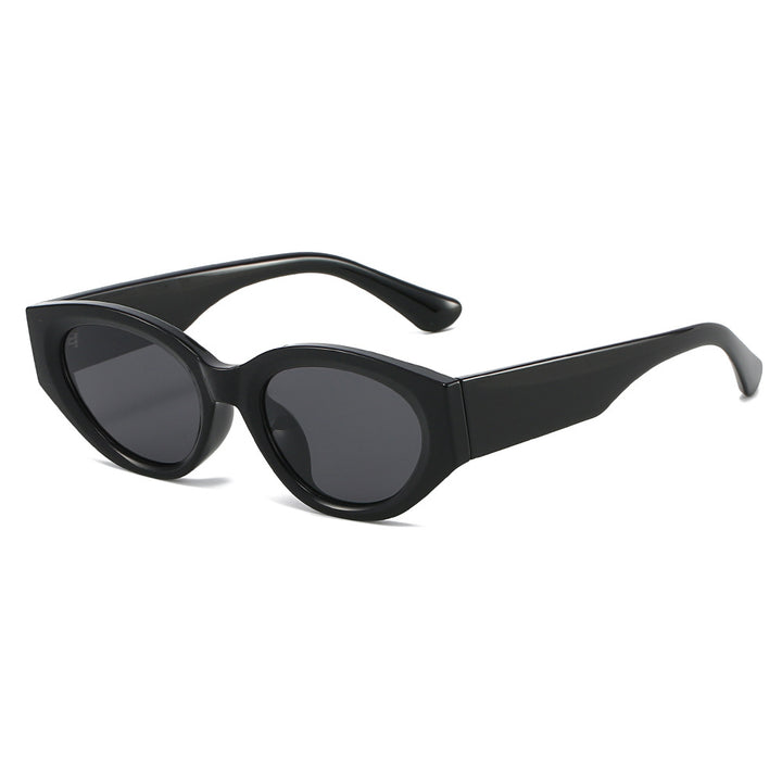 Women Cat-Eye Sunglasses with modern, transparent frame and UV protection Bowlift
